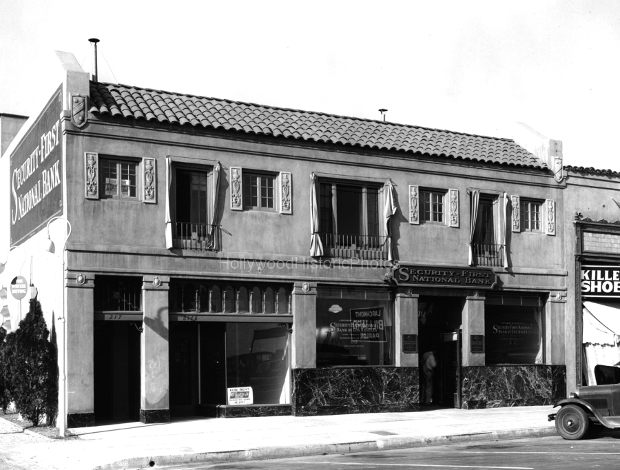 Larchmont Blvd. 1929 Security First National Bank wm.jpg